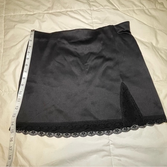 Elastic Black stretch Lace Trim Mini Skirt size L - Picture 2 of 11